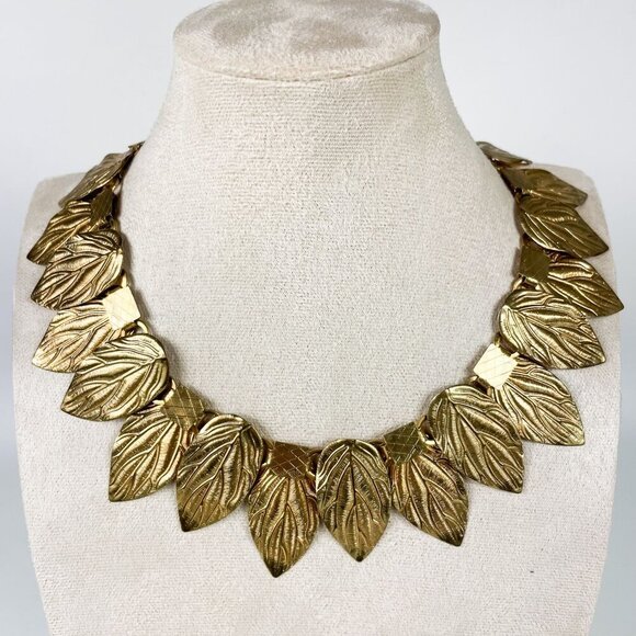 Aldo Gold Tone Leaf Bib Necklace Choker Collar Leaves Chunky Wide - Picture 1 of 4